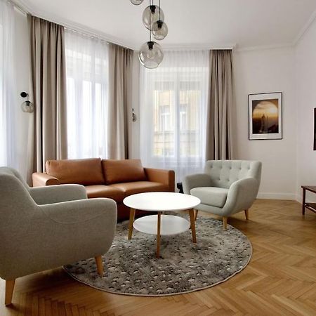 Premium Apartment By Hi - Central 2 Bedroom - Best View Будапеща Екстериор снимка