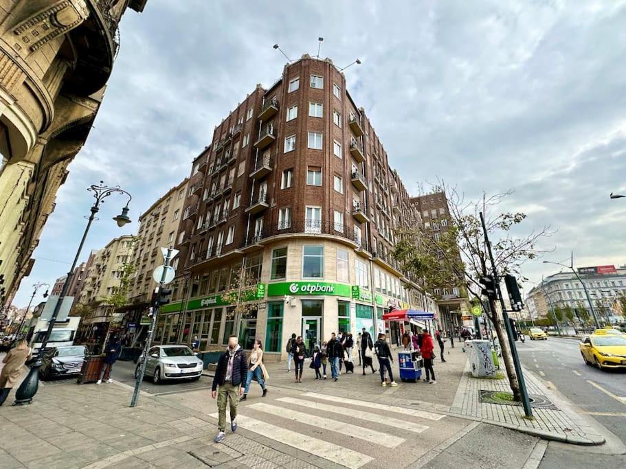 Premium Apartment By Hi - Central 2 Bedroom - Best View Будапеща Екстериор снимка